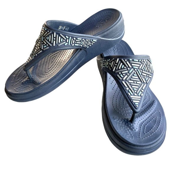 Crocs Women's Monterey Embellished Wedge Sz 9 Flip Flops Sandals - Picture 1 of 9
